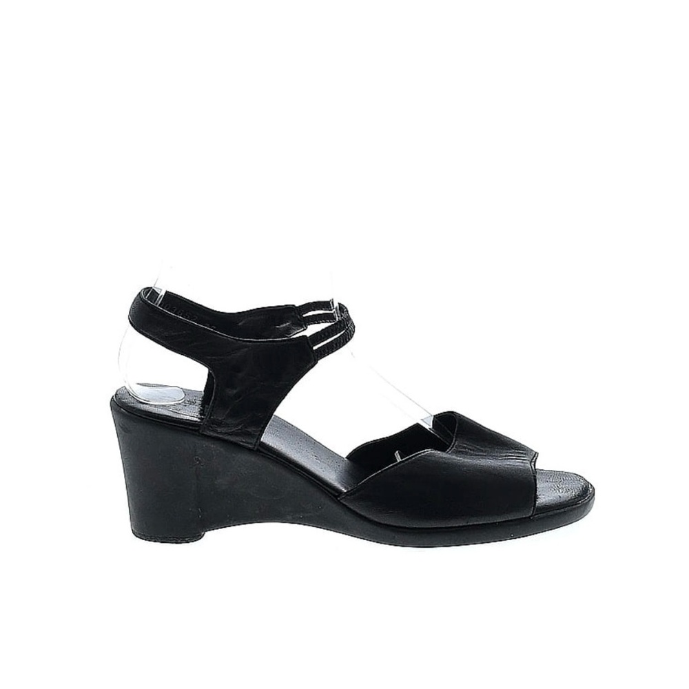 Arche
Size 37 (EU) Wedges 2.75 inches